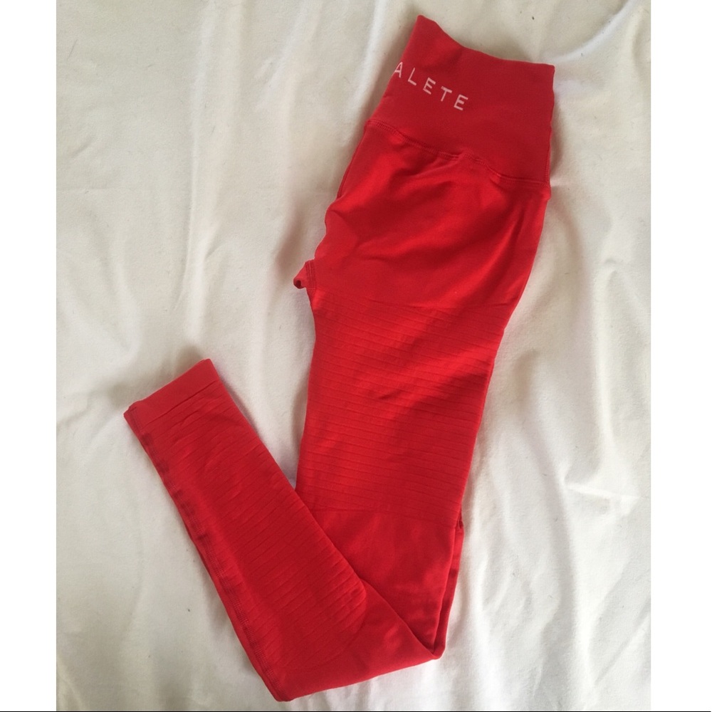 SOLD! NWT Alphalete Revival Leggings